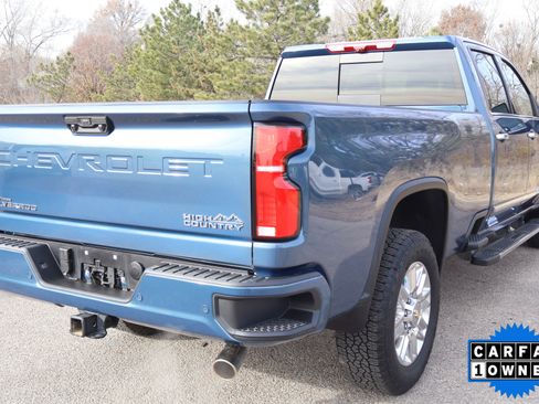 Used 2025 Chevrolet Silverado 2500 High Country w/ Technology Package image 5