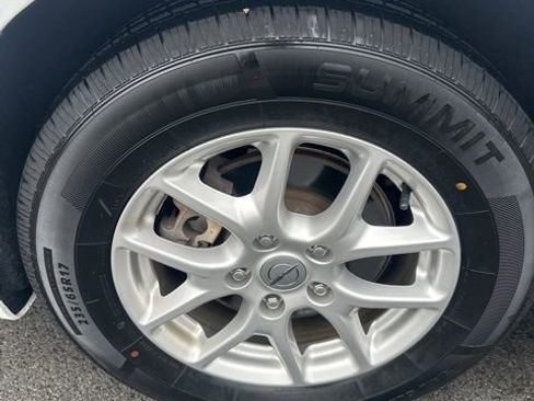 Used 2022 Chrysler Pacifica Touring-L image 11