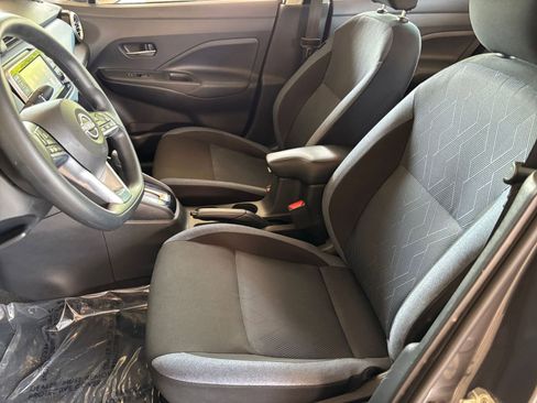 Used 2025 Nissan Versa SV FWD image 24