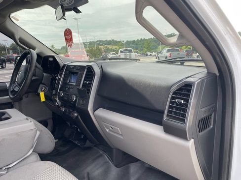 Used 2018 Ford F150 XLT AWD/4WD image 10