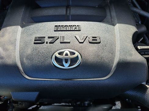 Used 2016 Toyota Tundra Limited image 31