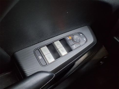 Used 2022 Mitsubishi Outlander SE image 27