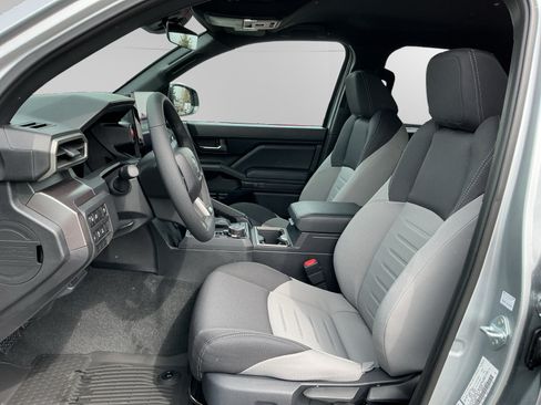 New 2026 Toyota Tacoma TRD Off-Road AWD/4WD image 9
