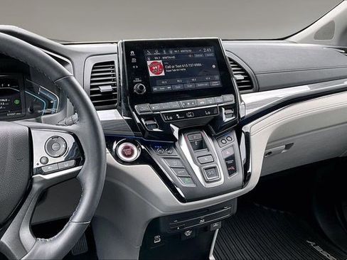 Certified 2024 Honda Odyssey Elite image 9