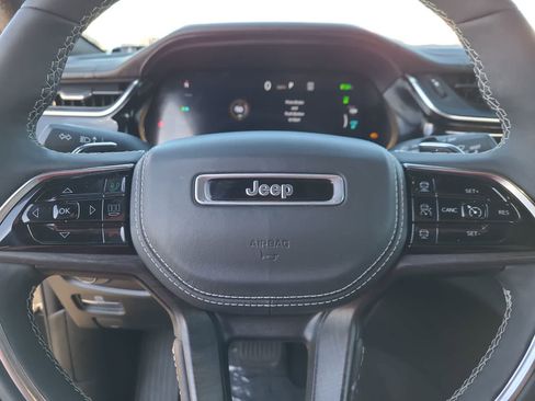 Used 2024 Jeep Grand Cherokee Overland w/ Trailer Tow Package image 23