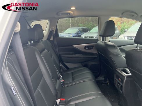 Used 2024 Nissan Murano SV w/ SV Midnight Edition Package image 30