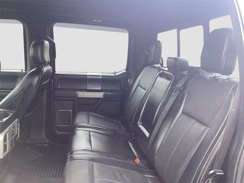 Used 2018 Ford F150 Lariat w/ Equipment Group 502A Luxury image 31