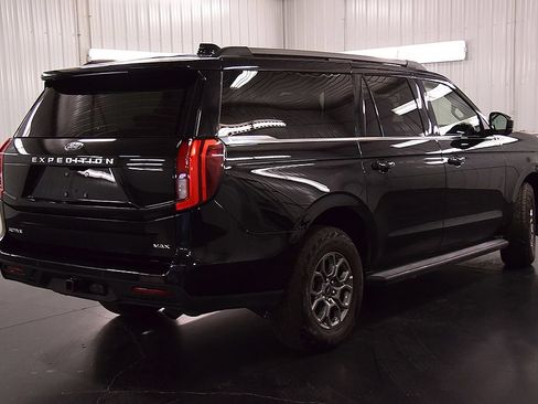 Used 2025 Ford Expedition Max Active AWD/4WD image 7