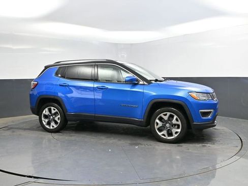 Used 2020 Jeep Compass Limited w/ Luxury Seat Group AWD/4WD image 5