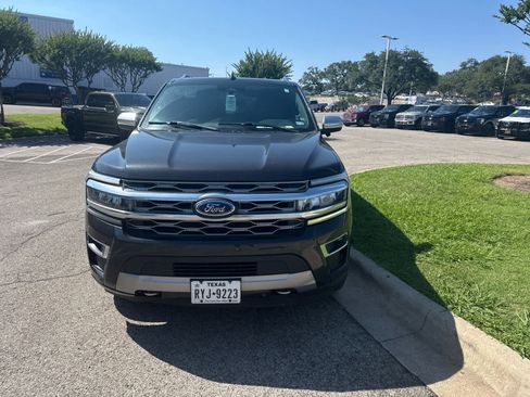 Used 2022 Ford Expedition Max Platinum AWD/4WD image 6