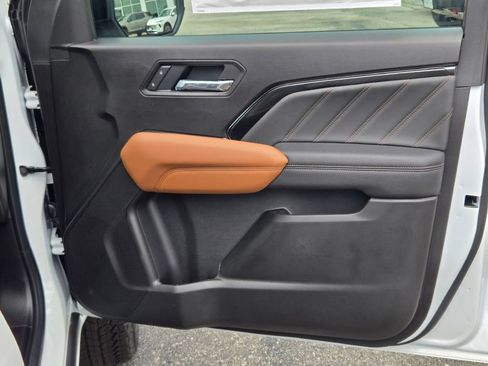 New 2026 GMC Canyon AT4 w/ Technology Plus Package AWD/4WD image 16