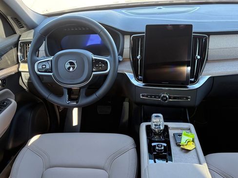 New 2026 Volvo XC90 B6 Plus image 12
