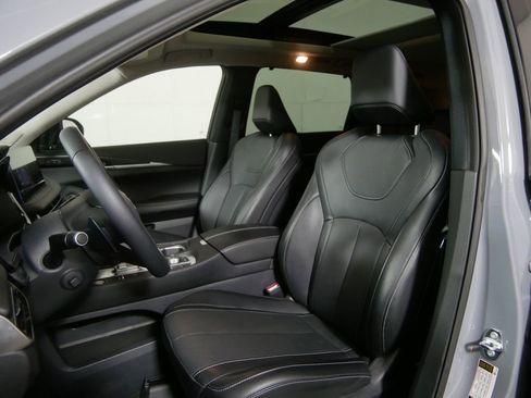 Certified 2025 INFINITI QX60 Sensory w/ Vision Package AWD/4WD image 14