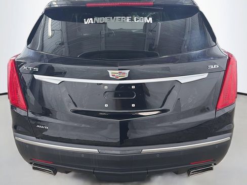 Used 2019 Cadillac XT5 Premium Luxury w/ Driver Assist Package AWD/4WD image 8