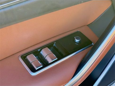 Used 2023 Jaguar F-PACE R-Dynamic S image 22