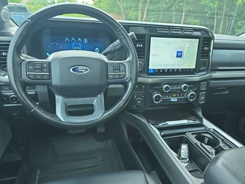 Used 2023 Ford F250 Lariat w/ Lariat Ultimate Package AWD/4WD image 18
