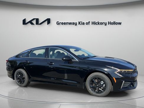 New 2026 Kia K5 LXS image 1