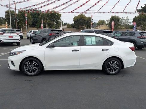 Used 2024 Kia Forte LXS w/ LXS Technology Package image 12