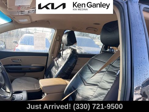 Used 2015 Kia Sedona LX w/ LX Convenience Package image 11