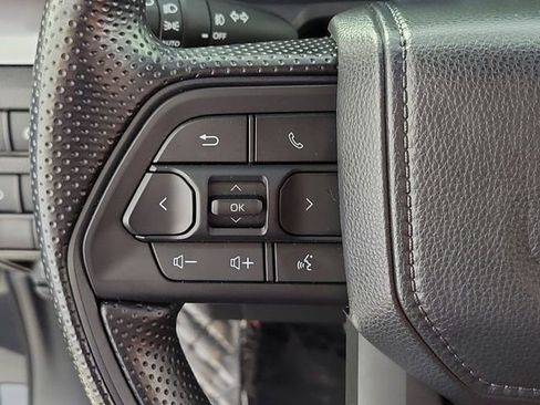 Used 2024 Toyota Tacoma SR5 AWD/4WD image 24