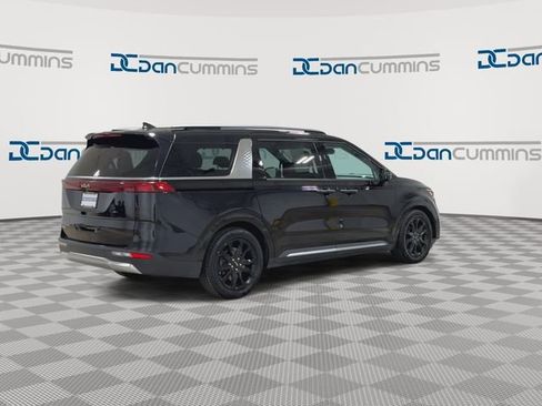 Used 2022 Kia Carnival SX FWD image 9