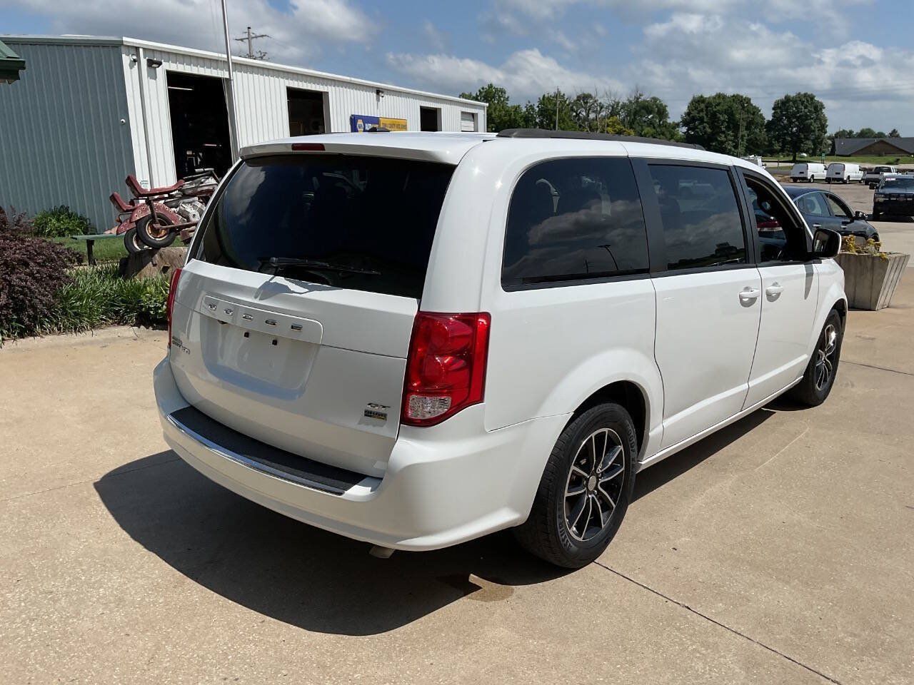 Used 2019 Dodge Grand Caravan GT FWD image 8