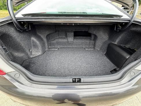 Used 2012 Toyota Camry LE image 20