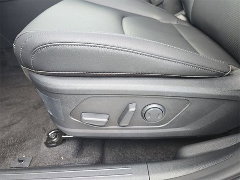 New 2026 Kia Sportage EX image 21