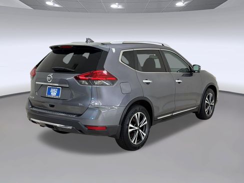 Used 2017 Nissan Rogue SL w/ SL Premium Package FWD image 9