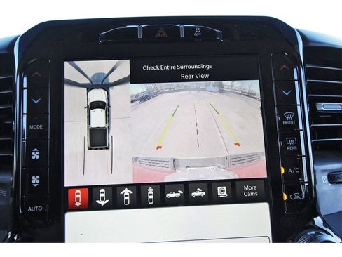 Used 2024 RAM 2500 Laramie w/ Towing Technology Group image 11