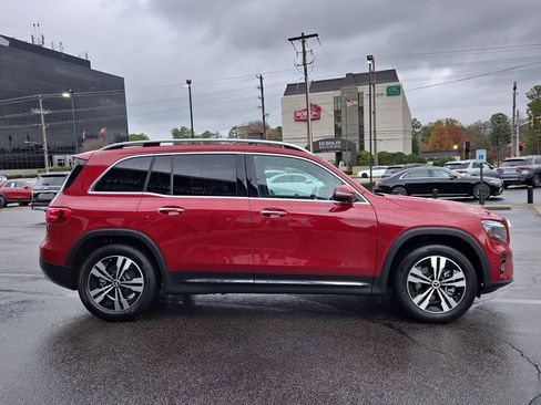 Certified 2025 Mercedes-Benz GLB 250 GLB 250 image 6