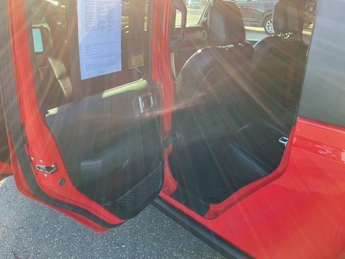 Used 2022 Jeep Gladiator Rubicon w/ LED Lighting Group image 19