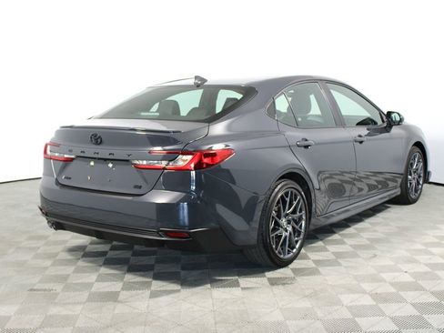 Used 2025 Toyota Camry SE FWD image 32