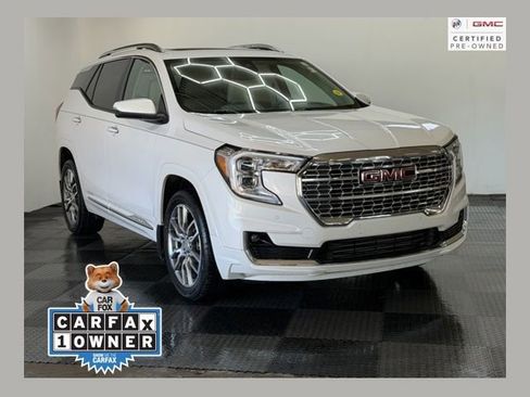 Used 2023 GMC Terrain Denali image 1