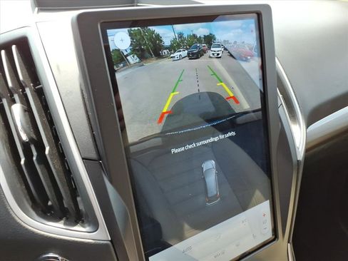 Used 2024 Ford Edge SEL w/ Convenience Package image 15