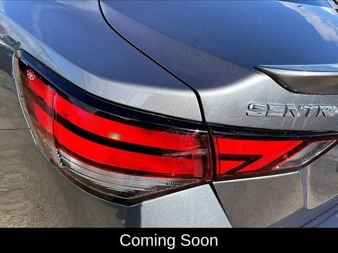 Used 2021 Nissan Sentra SR w/ Lighting Package image 29