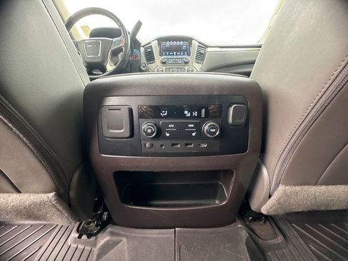 Used 2019 GMC Yukon Denali w/ Denali Ultimate Package image 12