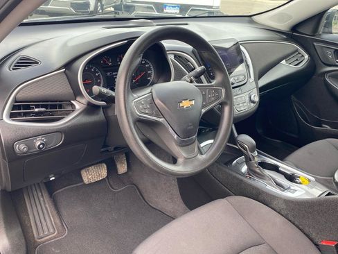 Used 2022 Chevrolet Malibu LT image 28