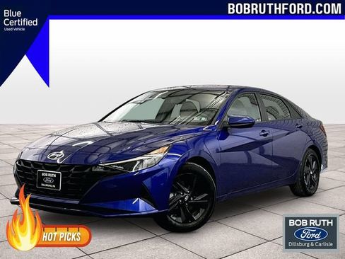 Used 2023 Hyundai Elantra SEL FWD image 1