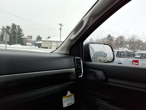 New 2025 Ford Ranger XLT w/ Equipment Group 301A High image 11