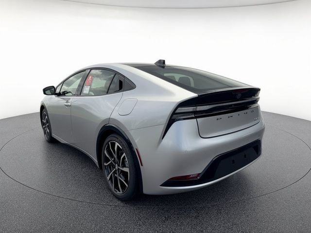 New 2027 Toyota Prius Plug-In Hybrid FWD image 3