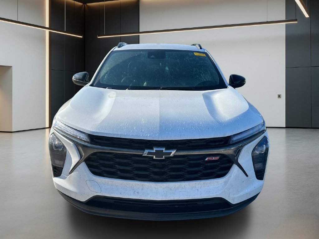 Used 2025 Chevrolet Trax RS w/ Driver Confidence Package FWD image 11