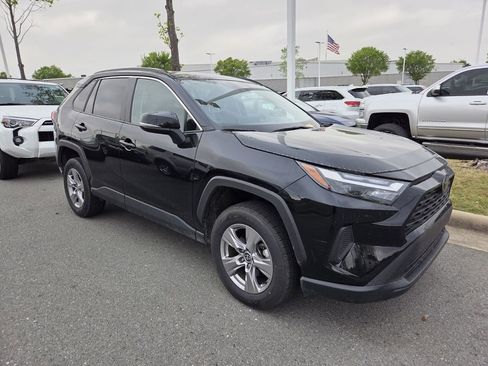 Used 2024 Toyota RAV4 XLE image 3