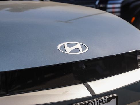 New 2026 Hyundai Ioniq 5 Limited image 5