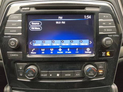 Used 2022 Nissan Maxima SV w/ Floor Mat Group FWD image 25