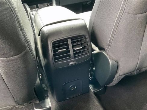 Used 2022 Ford Escape SE AWD/4WD image 10