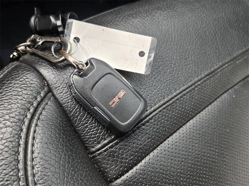 Used 2020 GMC Sierra 2500 Denali w/ Denali Ultimate Package image 21