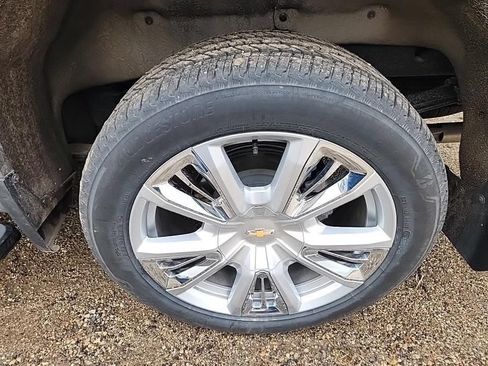 Used 2024 Chevrolet Silverado 1500 High Country w/ High Country Premium Package AWD/4WD image 18