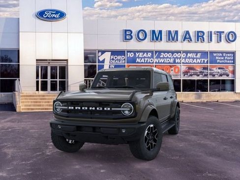 New 2026 Ford Bronco Outer Banks AWD/4WD image 2