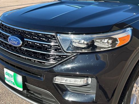 Used 2020 Ford Explorer XLT w/ Equipment Group 202A image 16